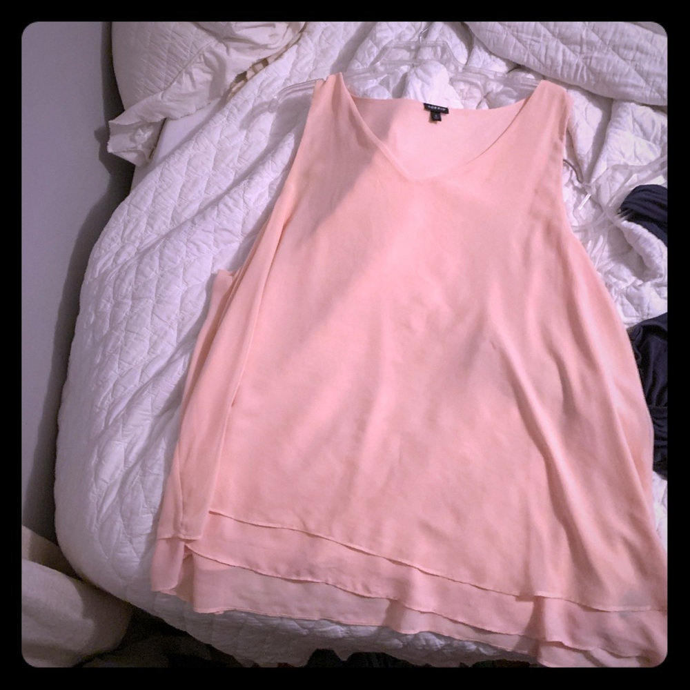 Torrid size 5 v neck chiffon tank